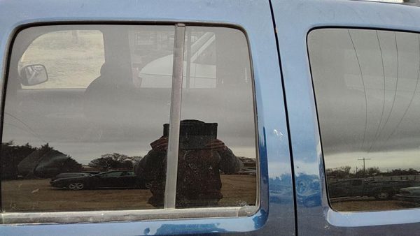 2002-2007 Jeep Liberty Driver Left Rear Vent Window Back Door Glass With Frame — photo 2
