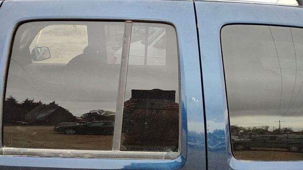 2002-2007 Jeep Liberty Driver Left Rear Vent Window Back Door Glass With Frame — photo 3