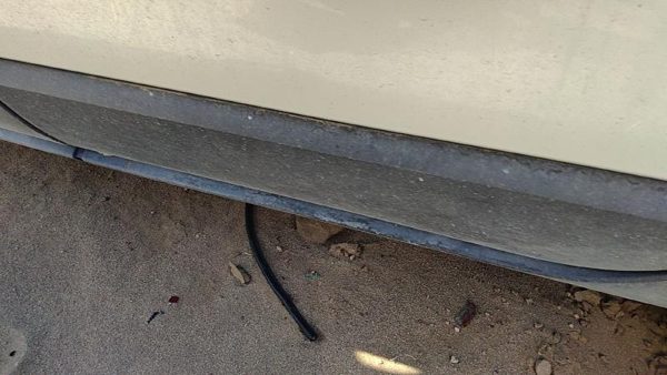 2004-2008 Chrysler Pacifica Driver Left Lower Rear Moulding From Door Oem Back — photo 3