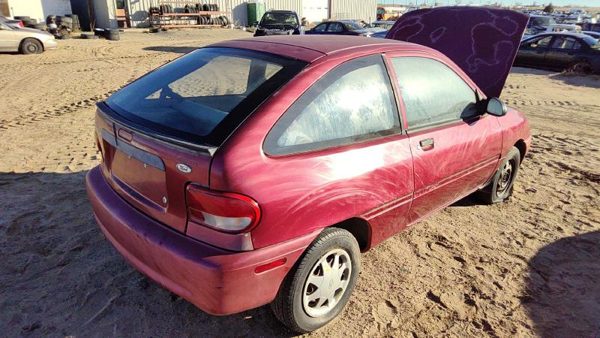 1997 Ford Aspire — vehicle photo 3
