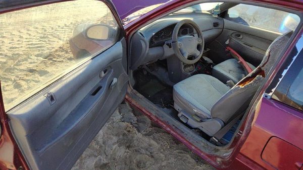 1997 Ford Aspire — vehicle photo 5