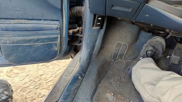 88-91 Olds Cutlass Calais Driver Left Lower Kick Trim Panel Oem Blue 2 Door — photo 1