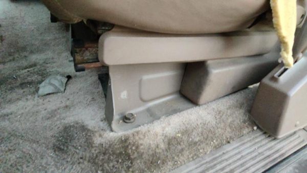1994 Chevy Suburban Driver Left Power Seat Track With Motors Only Oem — photo 1