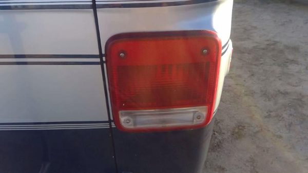 1989 Chevy G20 Van Passenger Right Tail Light Brake Lamp Oem Rear 05977496 — photo 8