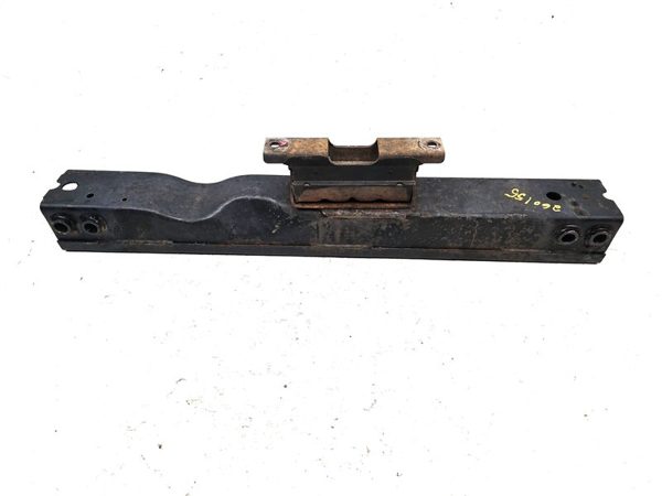 07-20 Chevy Tahoe Transmission Crossmember With Mount — photo 1