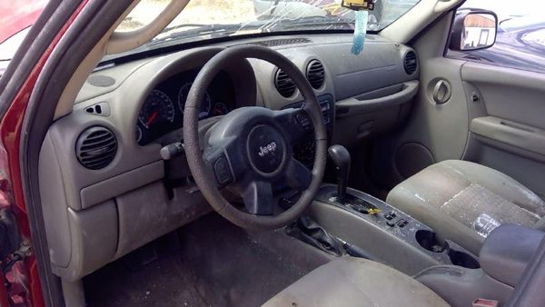 2007 Jeep Liberty — vehicle photo 3