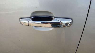 2010 Chevy Tahoe Outside Door Handle LH Silver U726S