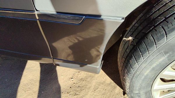 98-11 Lincoln Town Car Passenger Right Moulding From Fender Trim Strip Silver — photo 4