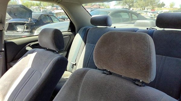 1999 Toyota Camry Pair Of Front Headrests Oem Left Right Set Seat 7191033311B0 — photo 1