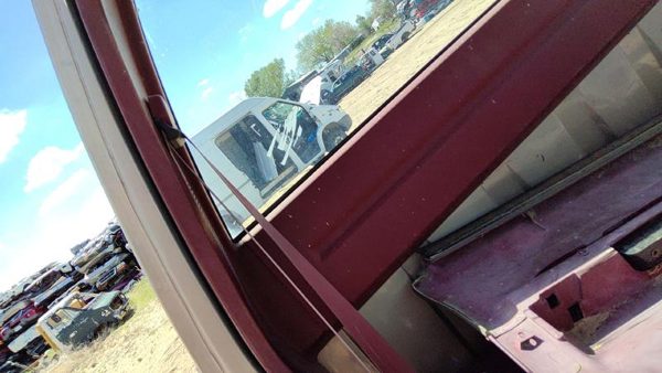 88-94 Gmc Sierra 2500 Passenger Right Front Seat Belt Retractor Oem Shoulder Red — photo 4