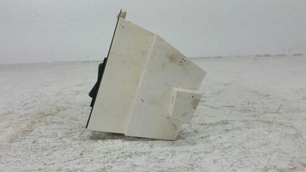 1992 Jeep Cherokee Rear Back Glass Wiper Switch Control Button — photo 2