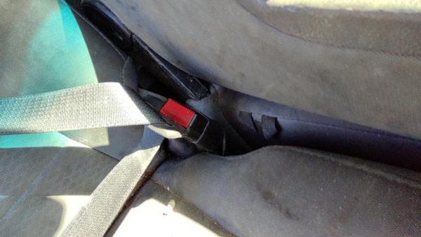 13-18 Dodge Ram 4500 Passenger Right Front Seat Belt Buckle Receiver Oem Gray X8 — photo 7
