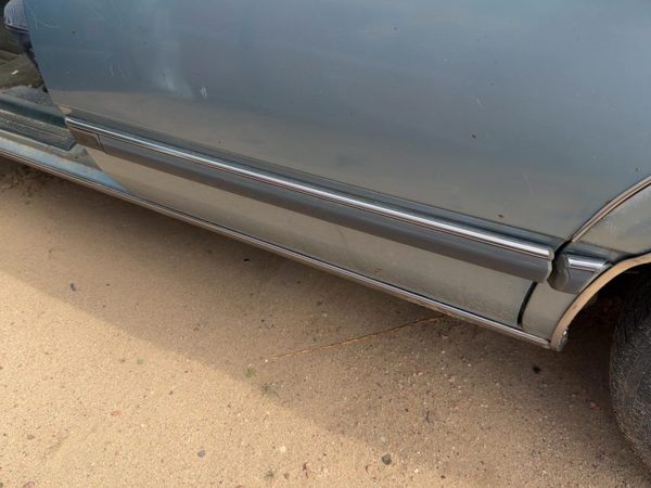 1986-1989 Olds 88 Driver Left Rear Moulding From Door Oem Back Trim Strip — photo 1
