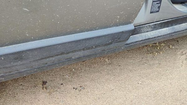 98-05 Vw Passat Passenger Right Rear Lower Moulding From Door Back Trim Strip — photo 5