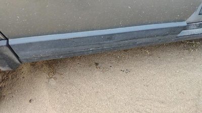 98-05 Vw Passat Passenger Right Rear Lower Moulding From Door Back Trim Strip