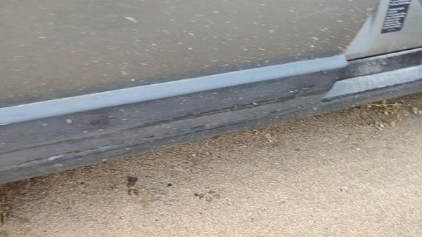 98-05 Vw Passat Passenger Right Rear Lower Moulding From Door Back Trim Strip — photo 4