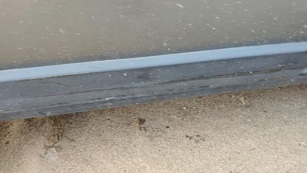 98-05 Vw Passat Passenger Right Rear Lower Moulding From Door Back Trim Strip — photo 3