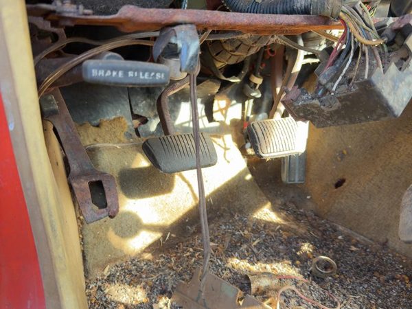 1970-1977 Ford Maverick Complete Clutch And Brake Pedal Assembly Oem — photo 1