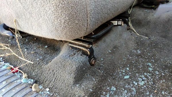 2000 Dodge Dakota Seat Track Gray — photo 2