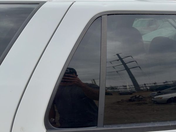95-05 S10 Blazer Passenger Right Rear Vent Window Back Door Glass With Frame Oem — photo 3