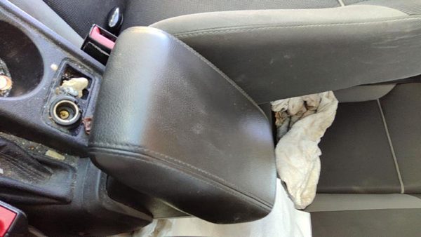 12-14 Focus Ford Focus Center Console Lid Only Oem Arm Rest Fold Down Black Ew — photo 2