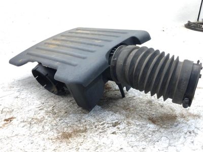 2000 Dodge Dakota Air Intake Tube Resonator On Engine Hose Pipe Elbow 4.7L