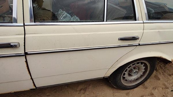 1980 Mercedes 300d Rear Door LH White — photo 1
