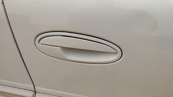 2002-2005 Buick Lesabre Passenger Right Front Outside Door Handle Oem White 40U — photo 5
