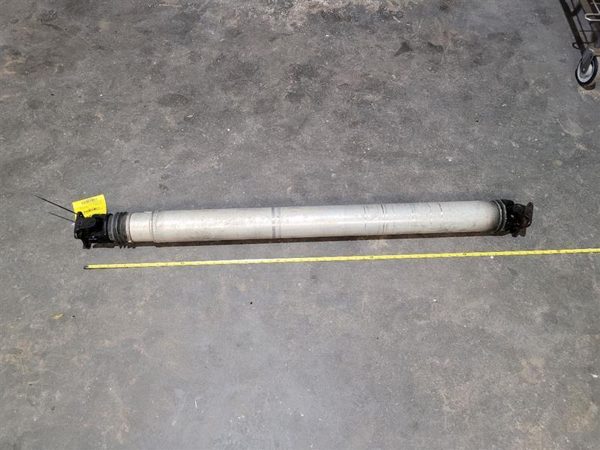 2002-2004 Isuzu Axiom Rear Drive Shaft 4Wd Drive Line Oem 8972321713 — photo 1