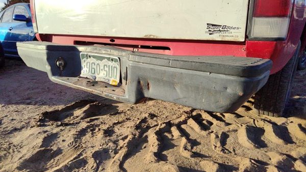 1986-1997 Nissan Hardbody Rear Bumper Assembly With Brackets Oem 999T16d013 — photo 2