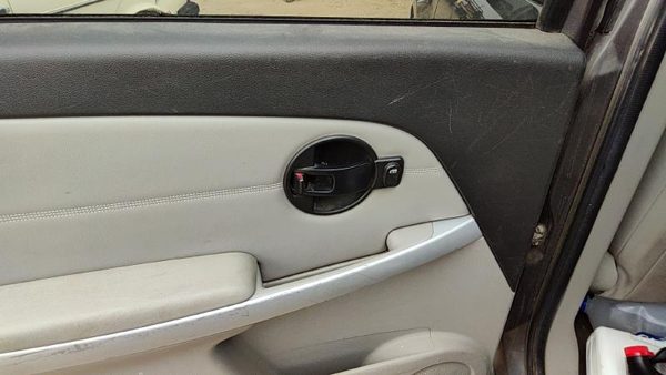 05-07 Chevy Equinox Driver Left Rear Door Trim Panel With Switches Back Gray 142 — photo 6