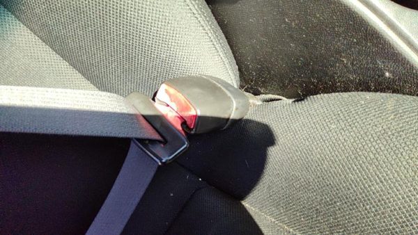 2006-2007 Pontiac Grand Prix Passenger Right Front Seat Belt Buckle Receiver Oem — photo 5
