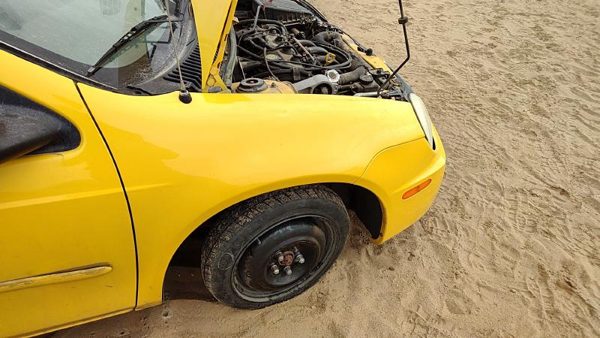 2000-2005 Dodge Neon Passenger Right Front Fender Oem Yellow 05012670Ad — photo 4