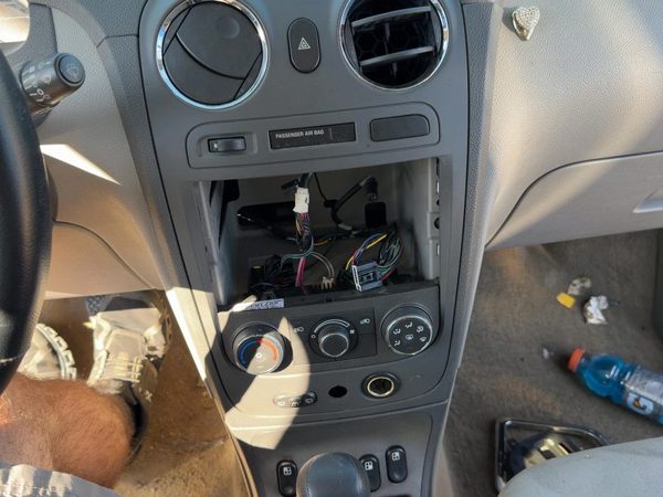 2006-2011 Chevy Hhr Trim Bezel Around Radio Surround Dash Panel Oem Gray 14B — photo 2