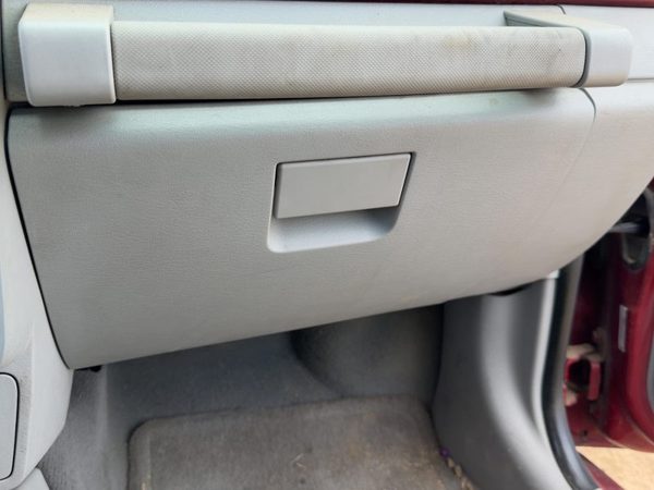 06-09 Pt Cruiser Glove Box Assembly Complete Door With Latch Oem Gray D7Dv — photo 2