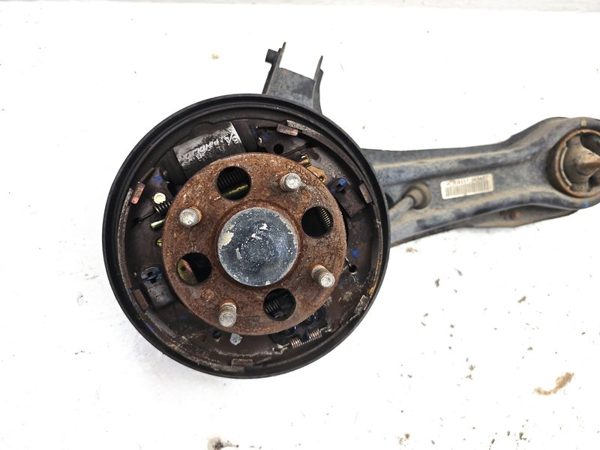 1996-2000 Honda Civic Hx Passenger Right Rear Trailing Arm With Drum Brake Hub — photo 3