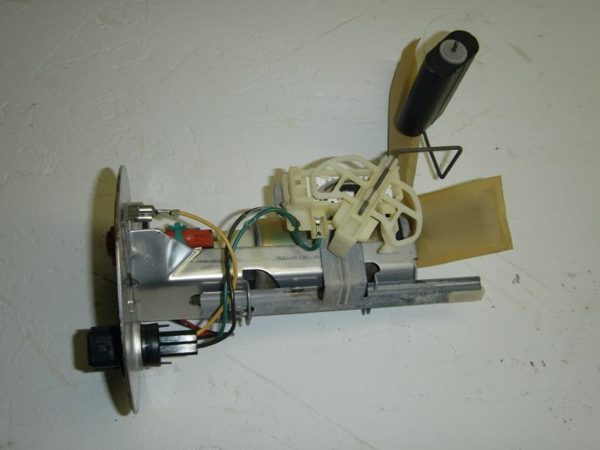 1997-1998 Ford Contour Fuel Pump Assembly 6 Cylinder With Sending Unit Oem — photo 1
