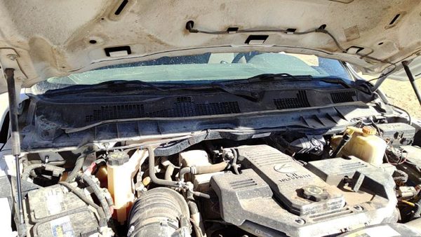 11-18 Dodge Ram 4500 Windshield Wiper Cowl Vent Trim Panel Oem Cover — photo 1