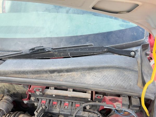 2001-2010 Chrysler Pt Cruiser Driver Left Windshield Wiper Arm Oem Blade Lever — photo 1