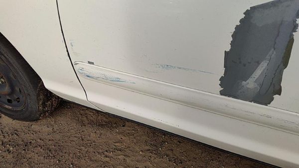 1998-2008 Ford Crown Vic Driver Left Front Moulding From Door Trim Strip White — photo 5
