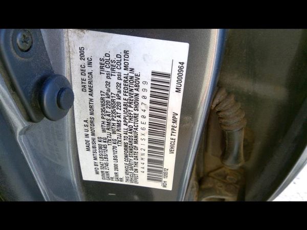 2006 Mitsubishi Endeavor — vehicle photo 6