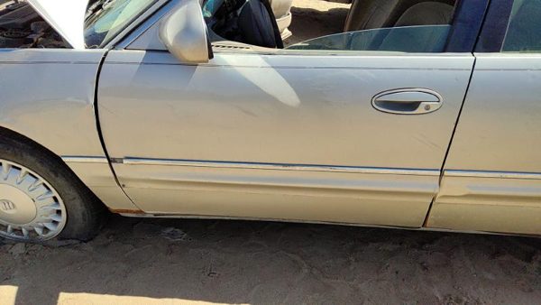 1997 Buick Park Avenue Front Door LH Silver Shell Only — photo 2