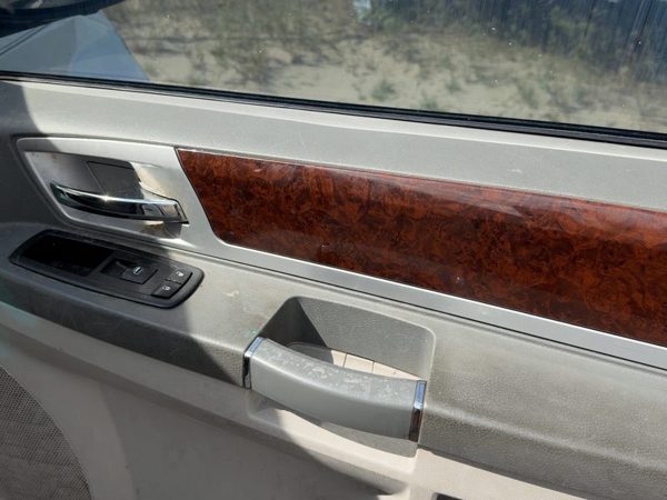 10 Town & Country Passenger Right Front Door Trim Panel With Switches Gray — photo 6