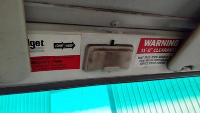 95-07 Isuzu Npr Dome Light Oem Gray