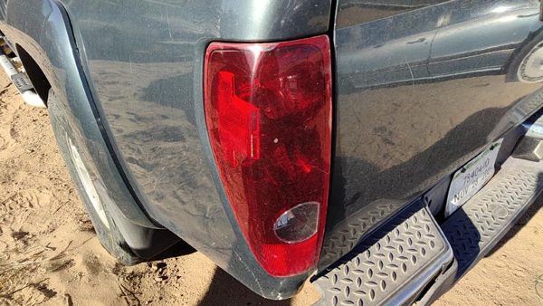 2004-2012 Gmc Canyon Driver Left Tail Light Brake Lamp Oem Rear 20825943 — photo 2