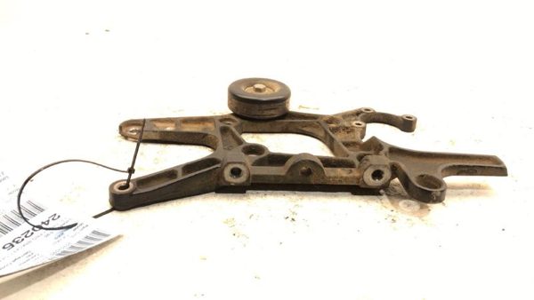 98-02 98-02 Chevy Cavalier Sunfire 2.2L Alternator Power Steering Mount Bracket — photo 3