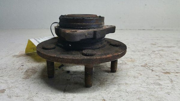 2005 Dodge Ram 1500 Hub Front Excluding Mega Cab Without Sensor 52070321Aa — photo 4