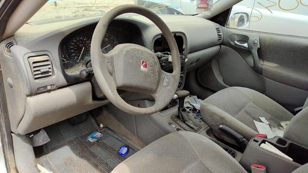 2002 Saturn L300 — vehicle photo 3