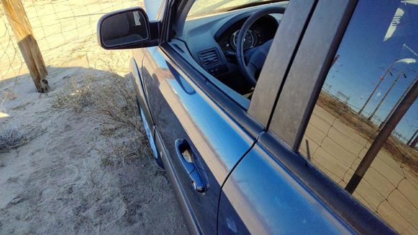 2006 Hyundai Tucson Front Door LH Nautical Blue Ol 760032E050 — photo 2