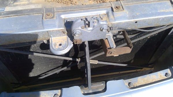 1991-1996 Chevy Caprice Hood Latch Assembly With Bracket Oem 12522746 — photo 4